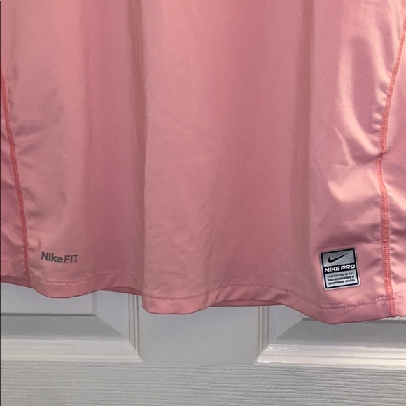 WOMENS NIKE TANK - Picture 2 of 6